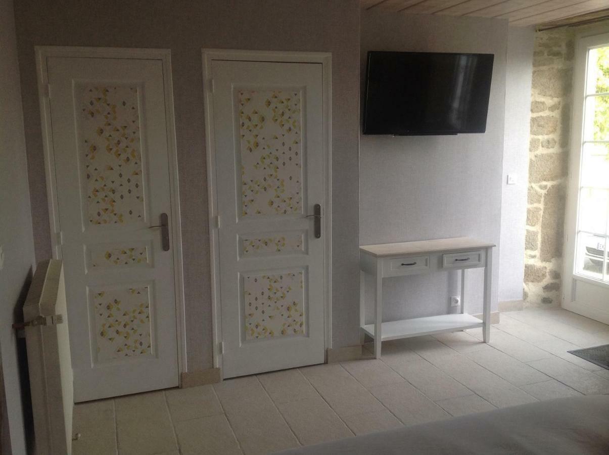 Les Rocailles Otel La Foret-Auvray Dış mekan fotoğraf