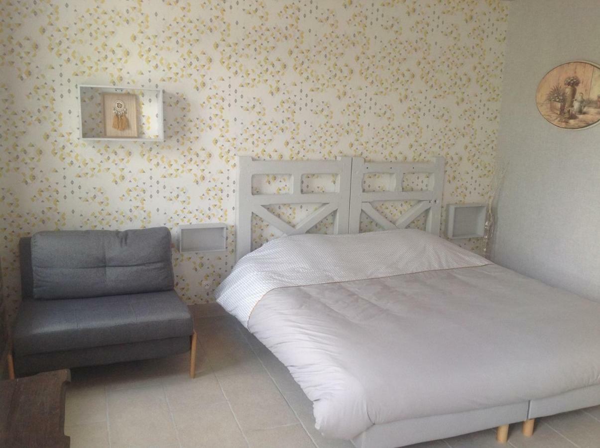 Les Rocailles Otel La Foret-Auvray Dış mekan fotoğraf