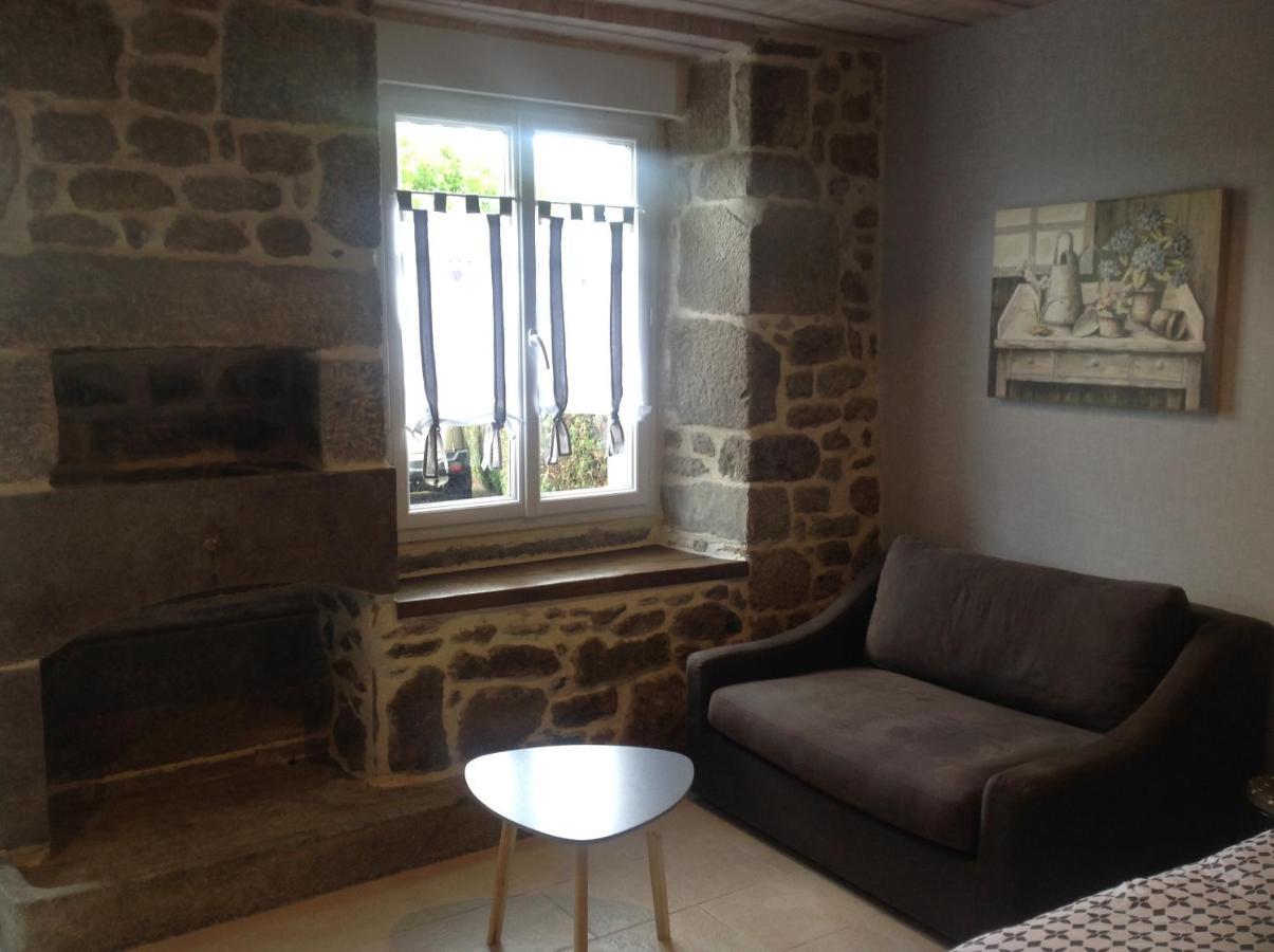 Les Rocailles Otel La Foret-Auvray Dış mekan fotoğraf